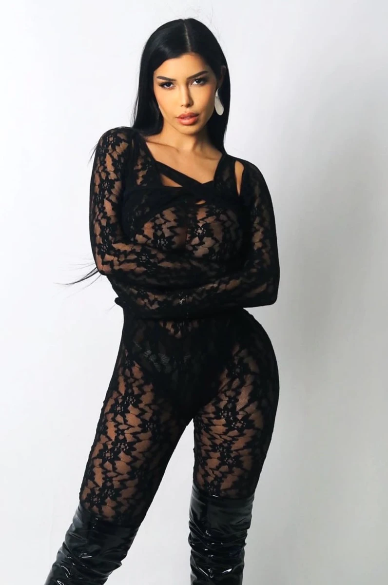 Adriana escort in London