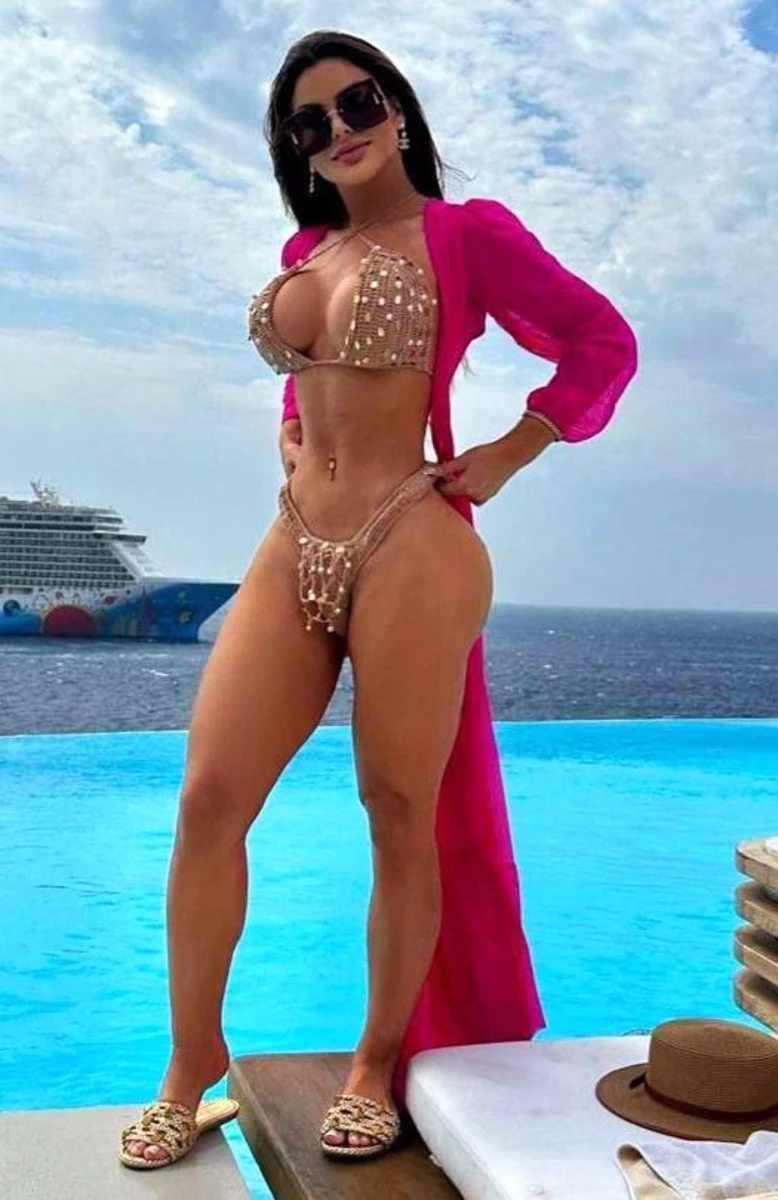 Alana escort in London