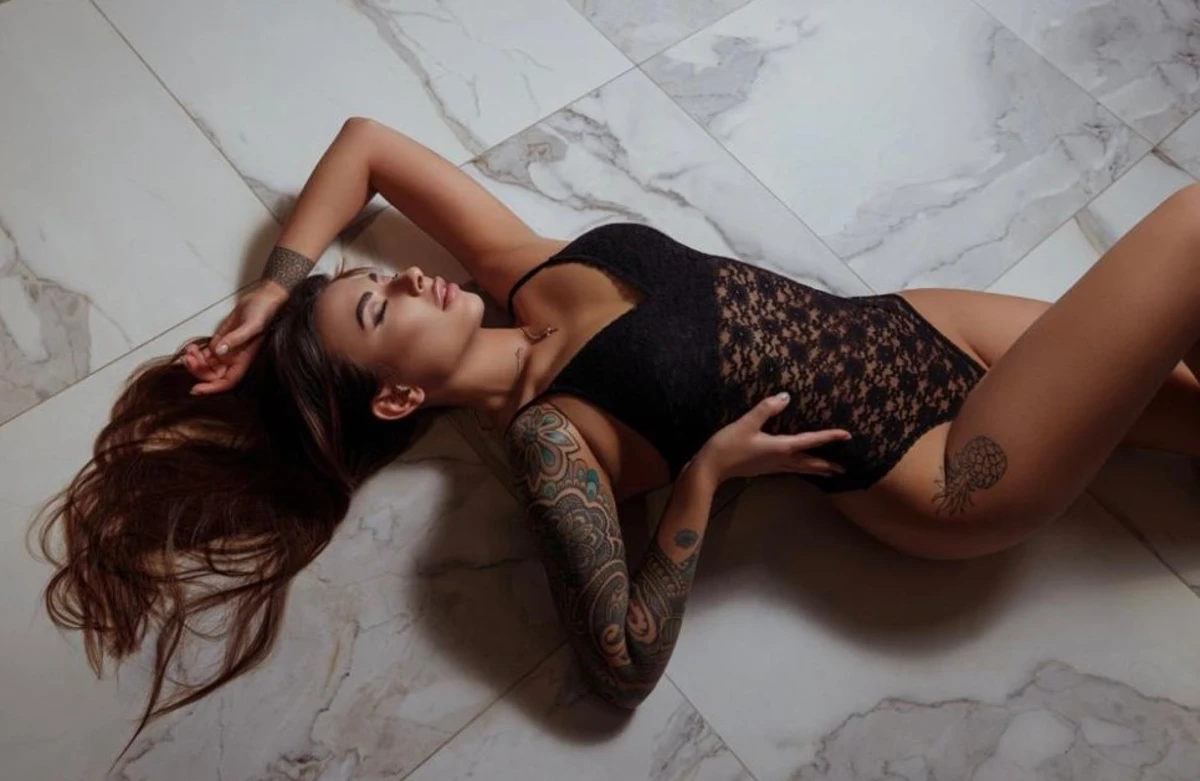 Alisha escort in London