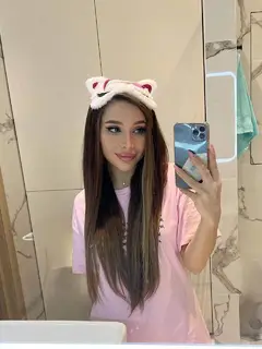 Arina escort in London
