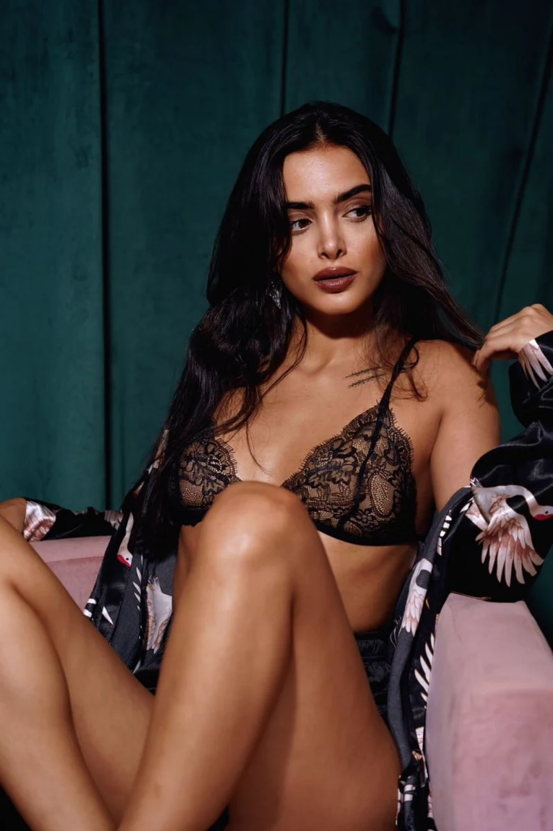 Ava escort in London