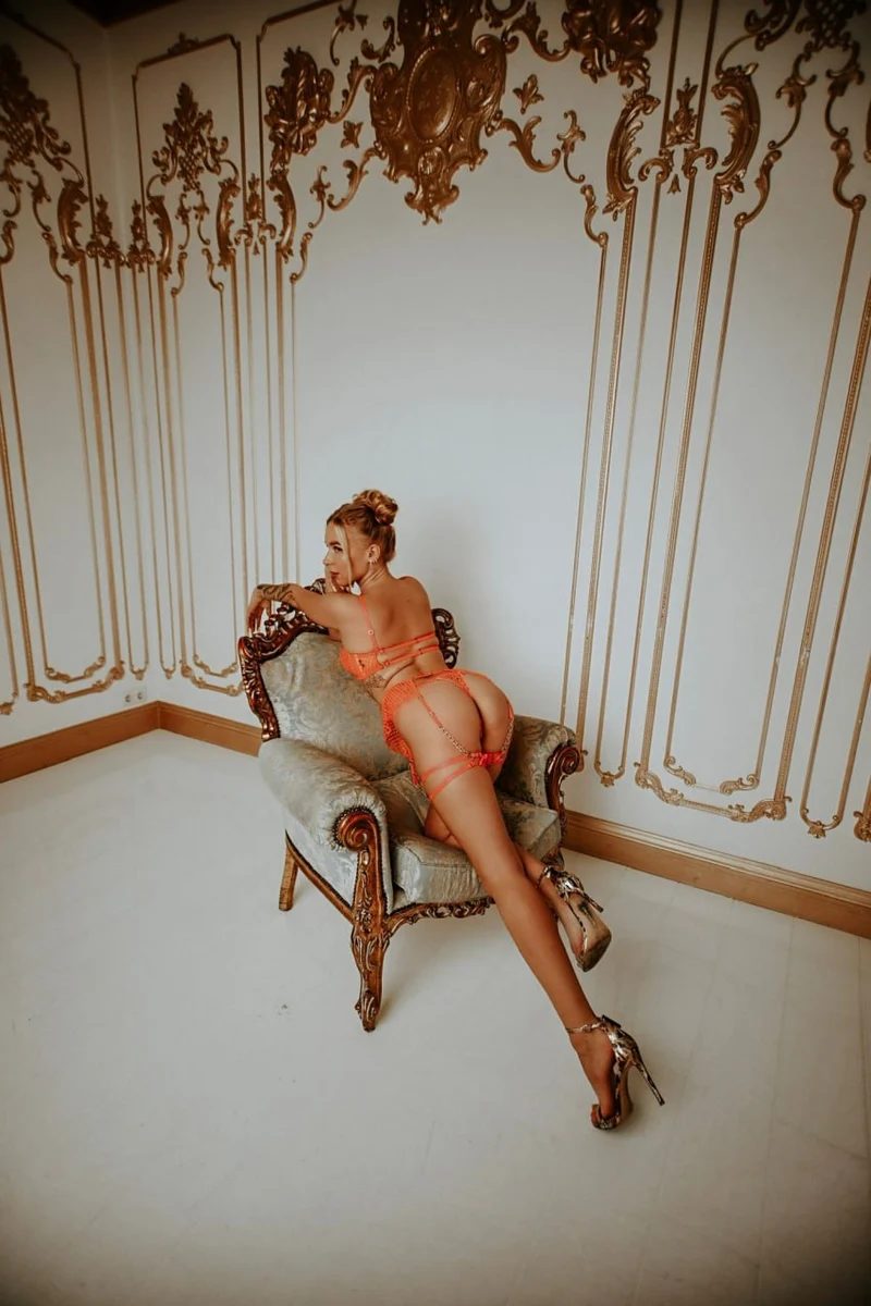 Candy escort in London