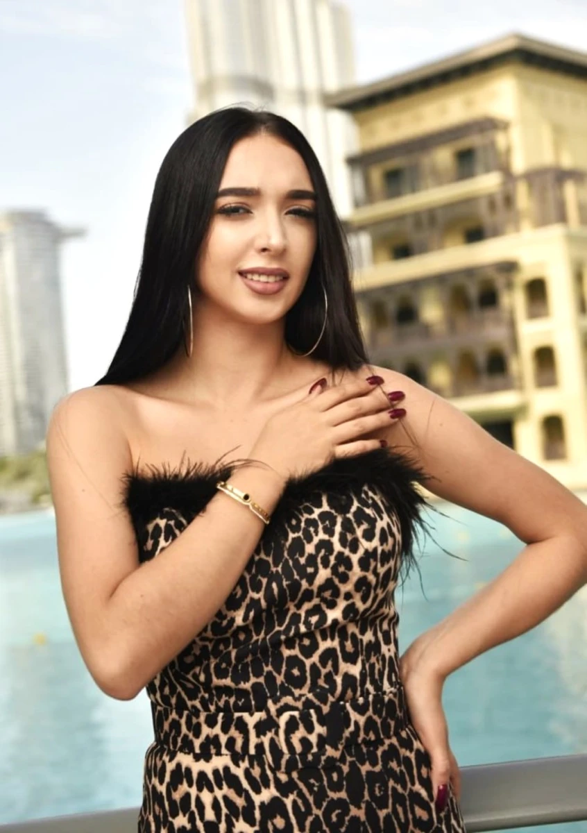 Ekaterina escort in London