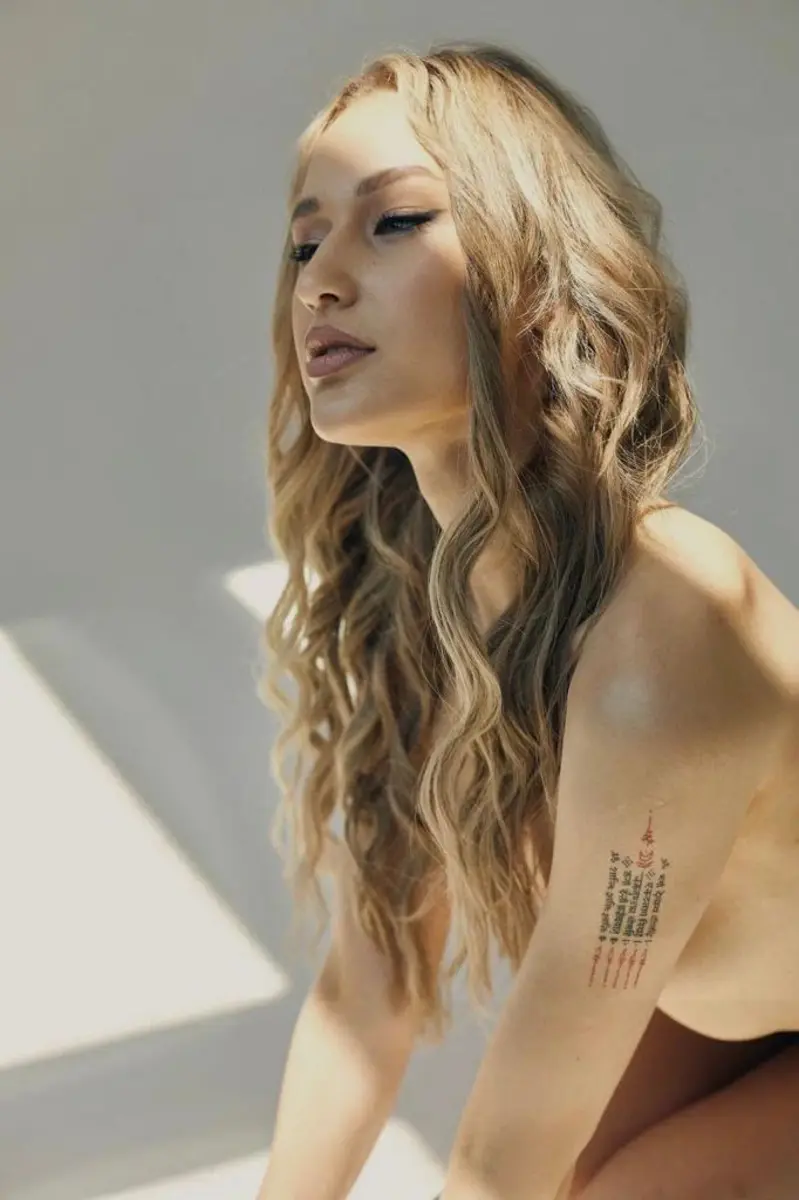 Emilia escort in London