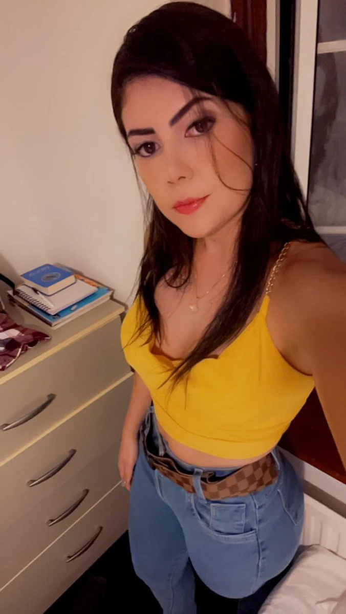 Emry escort in London