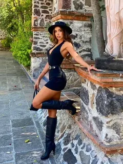 Gina escort in London