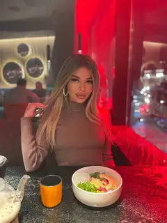 Kornelia escort in London