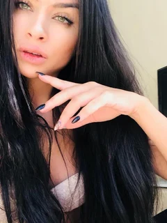 Lana escort in London