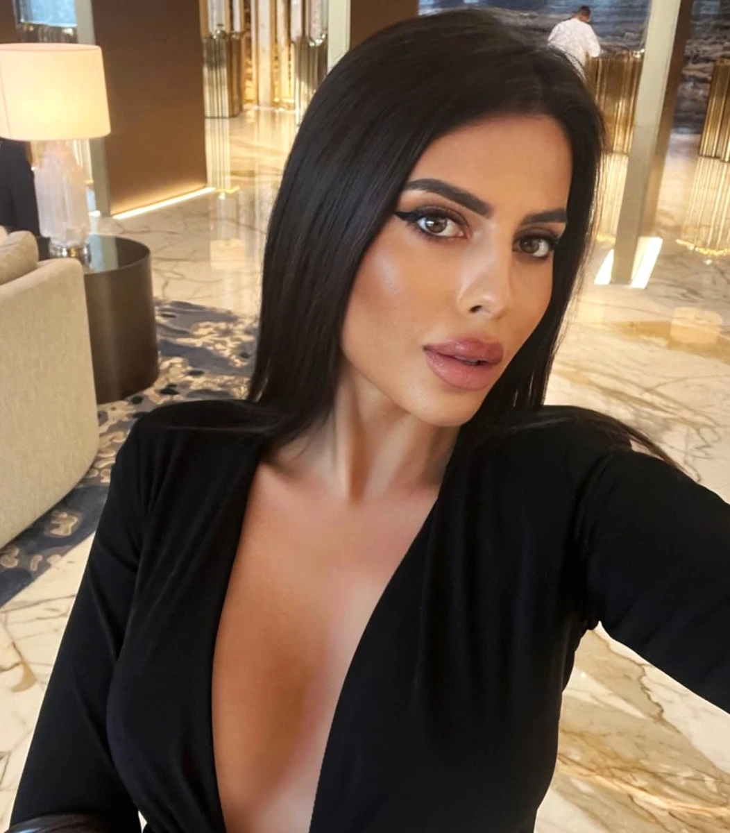 Layla escort in London