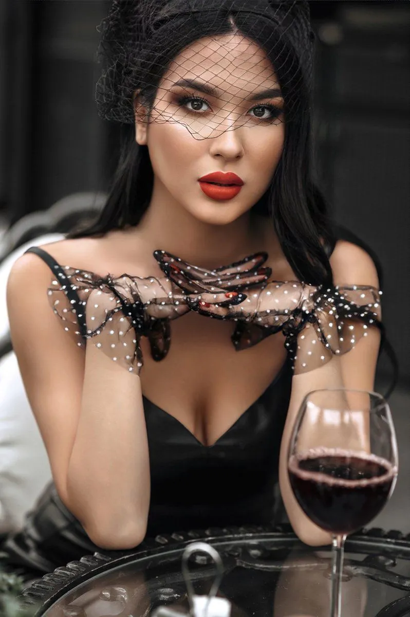 Lila escort in London