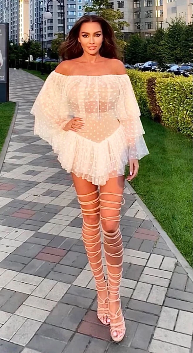 Lola escort in London