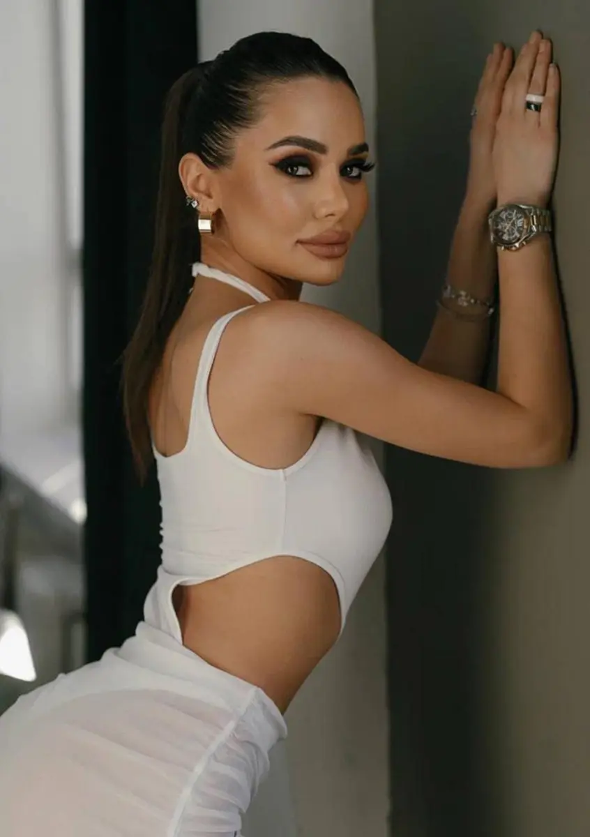 Malika escort in London