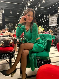 Malika escort in London
