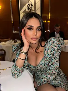 Malika escort in London