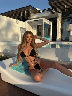 Maria escort in London