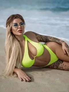 Mila escort in London