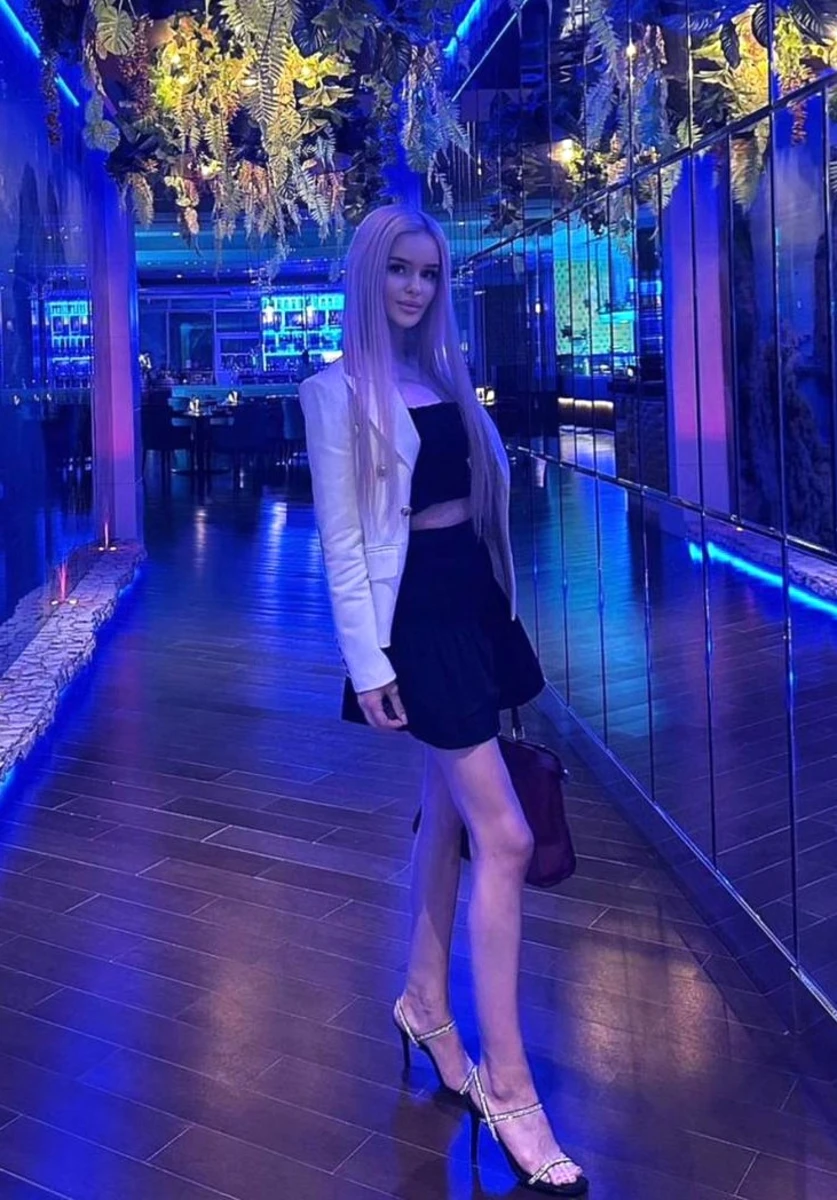 Milena escort in London