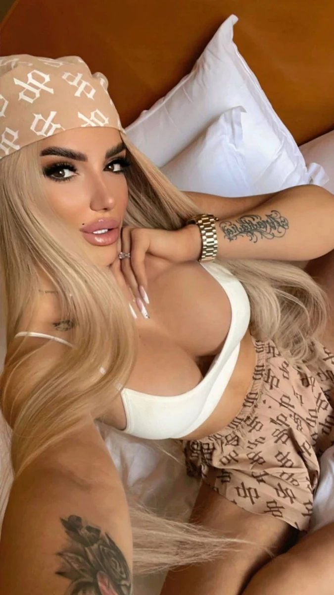 Nika escort in London
