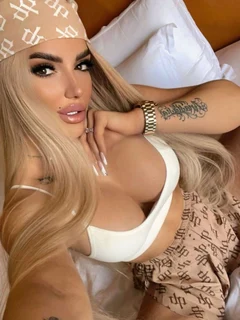 Nika escort in London