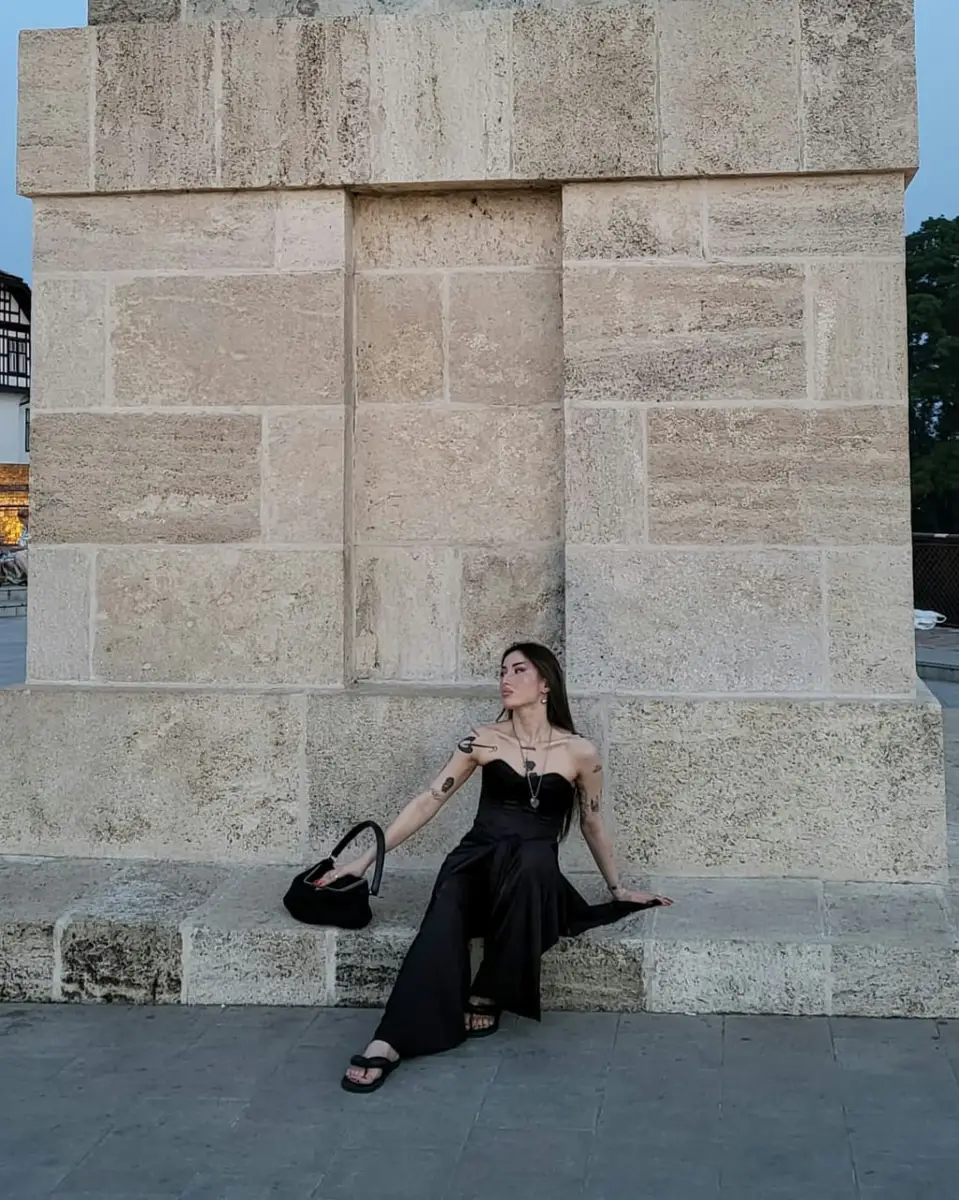 Sultana escort in London