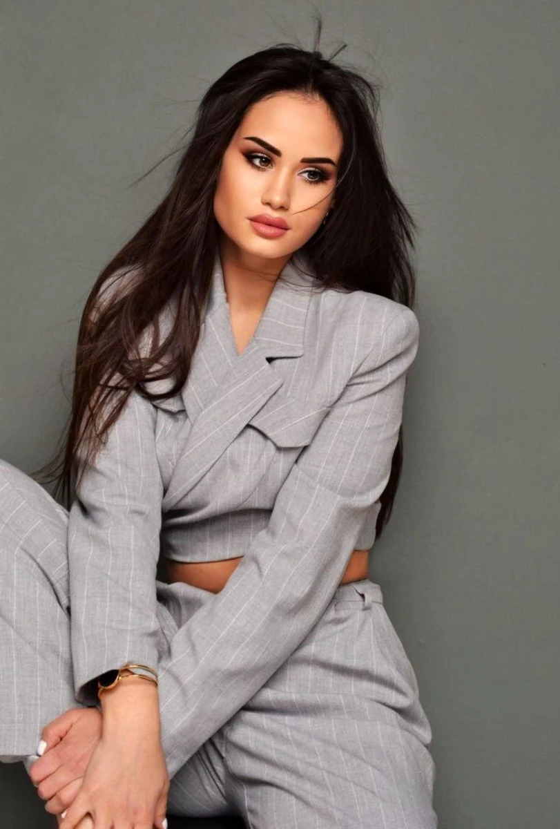Tais escort in London