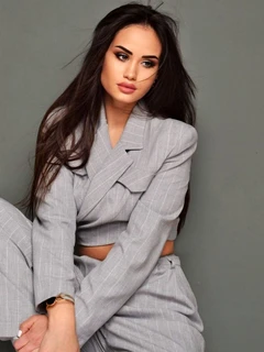 Tais escort in London