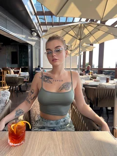 Tasya escort in London