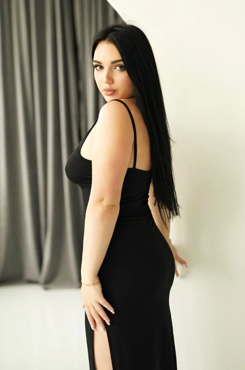 Valeria escort in London