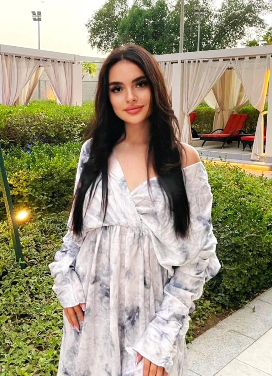 Vika escort in London