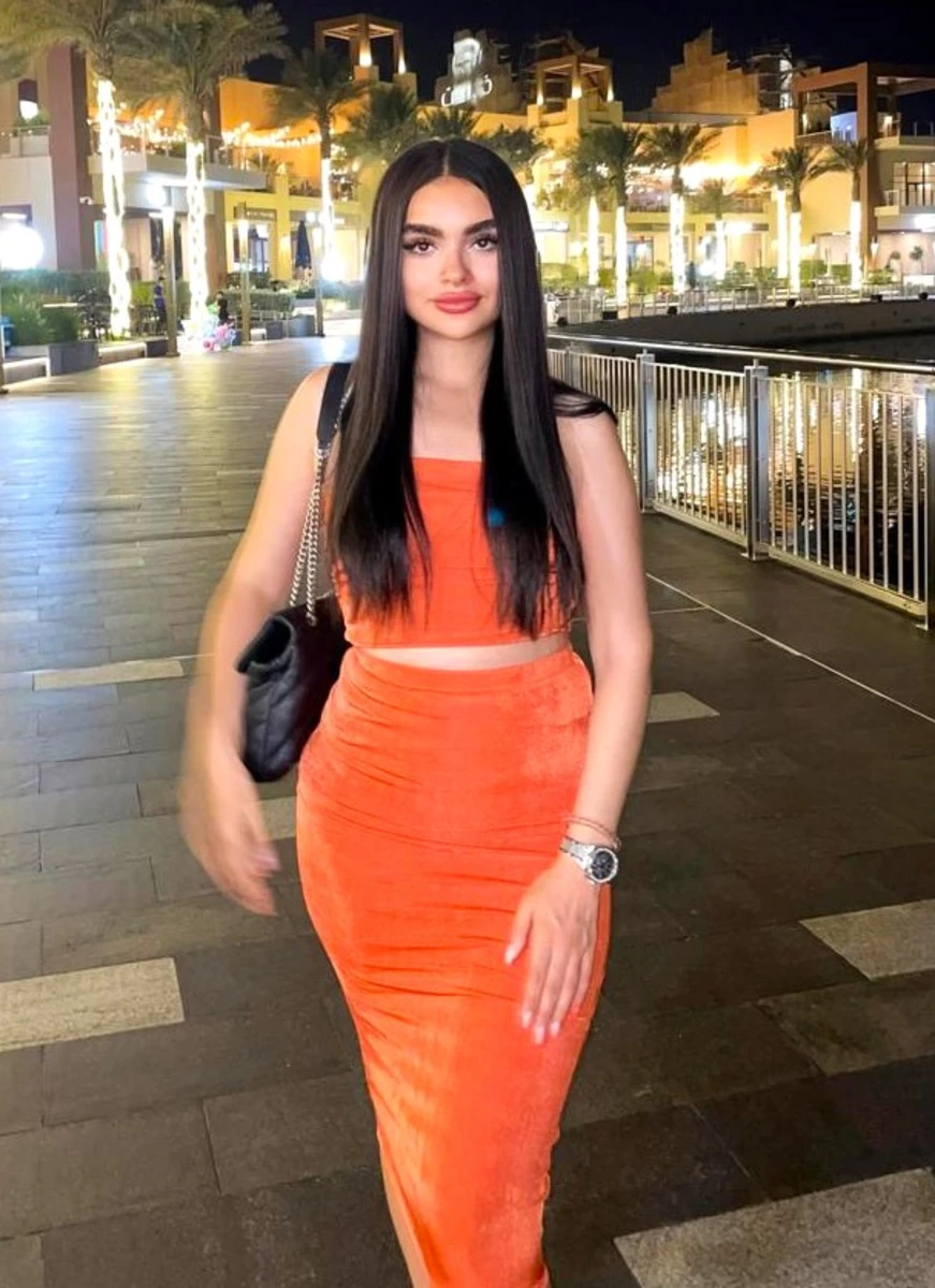 Vika escort in London